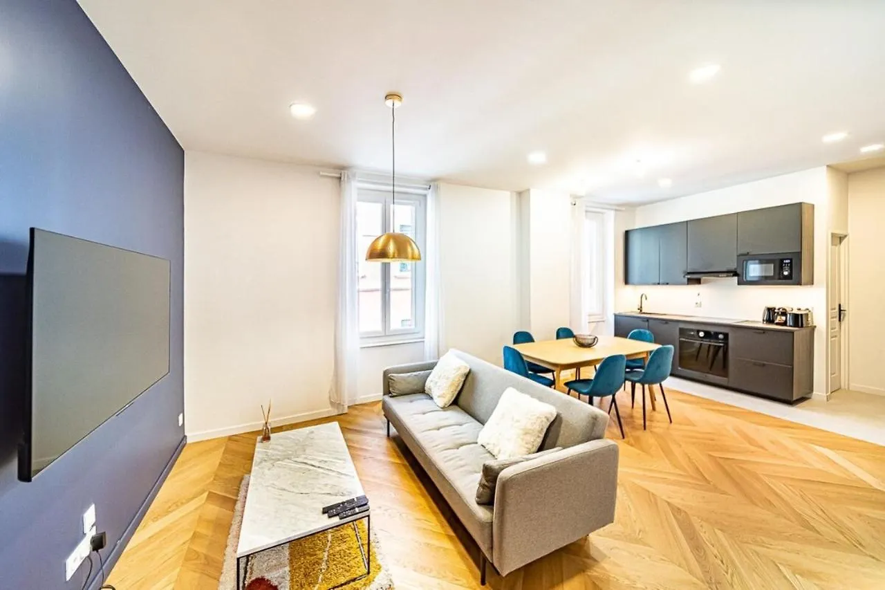 Apartment Ferienwohnung The Little Lafargue - Cozy 3 People - Gratte Ciel Villeurbanne Frankreich